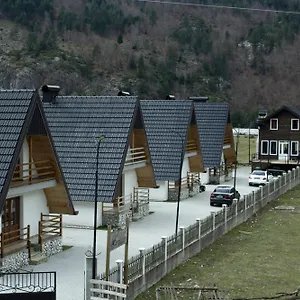  Aparthotel Bujtinat E Lugines Albanië
